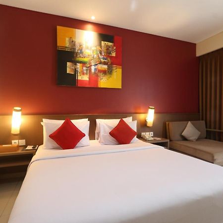 Grand La Walon Hotel Legian  Exterior photo