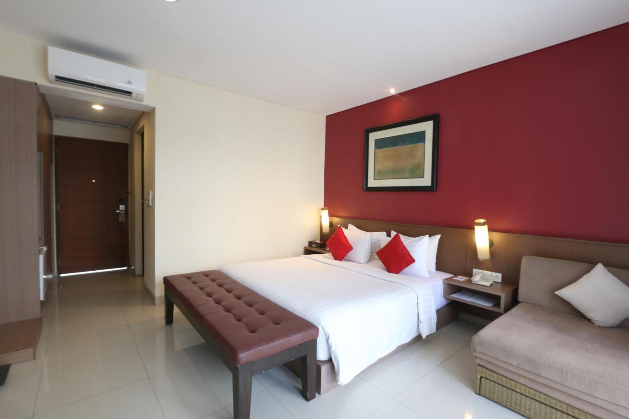 Grand La Walon Hotel Legian  Exterior photo