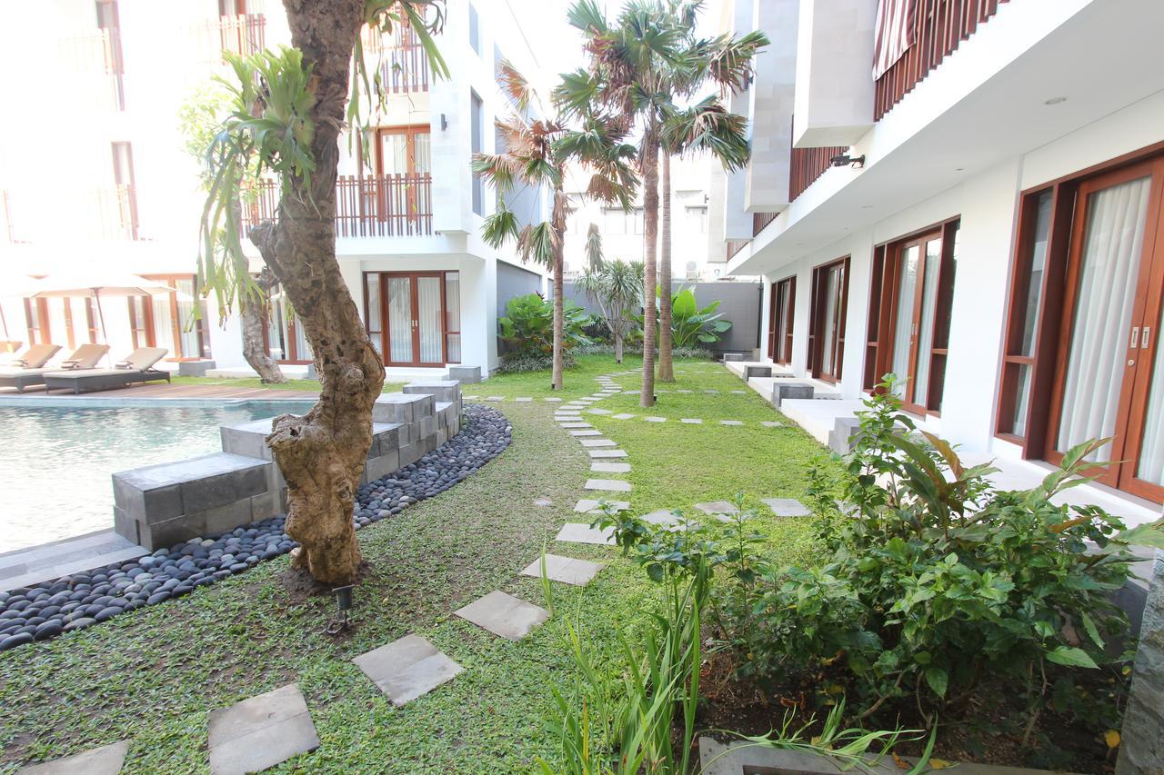 Grand La Walon Hotel Legian  Exterior photo